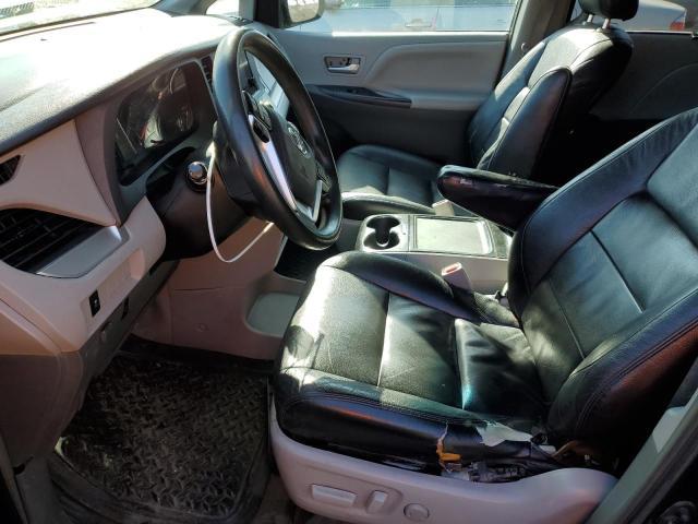 2015 Toyota Sienna Le - Image 7