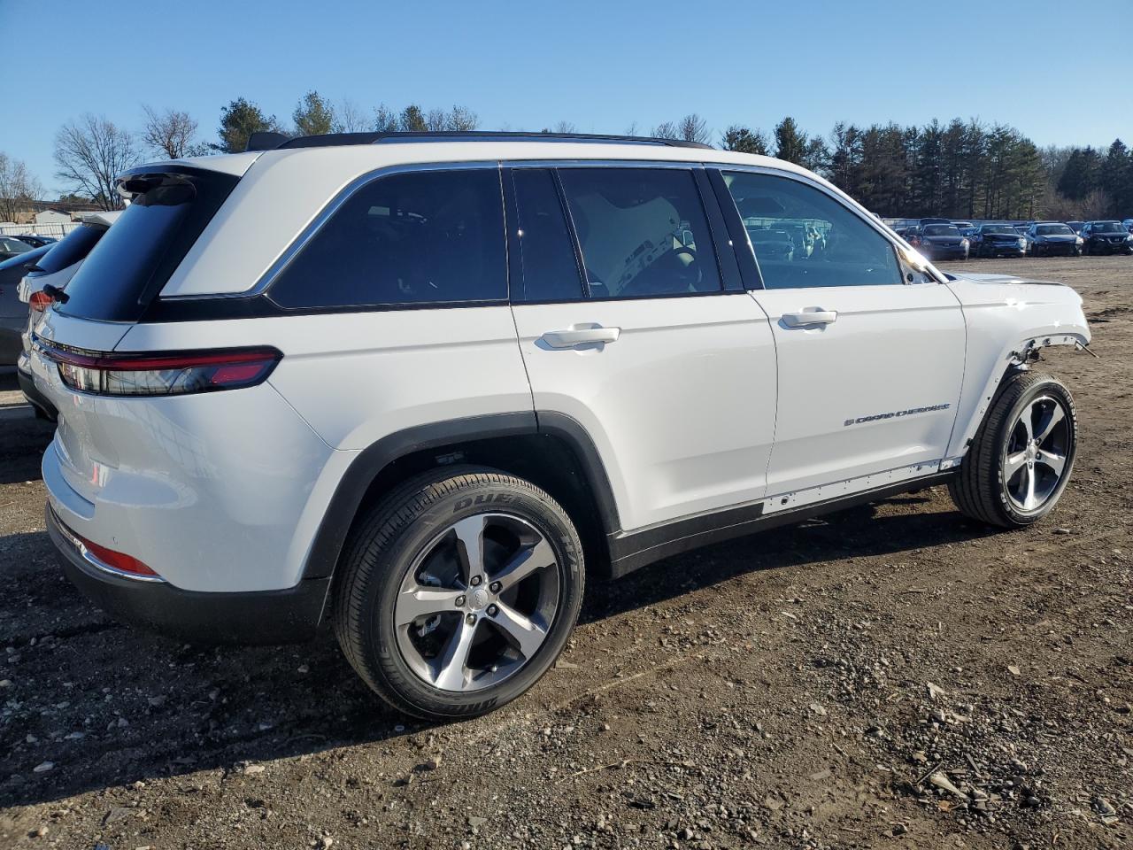 2024 JEEP GRAND CHER - Image 3