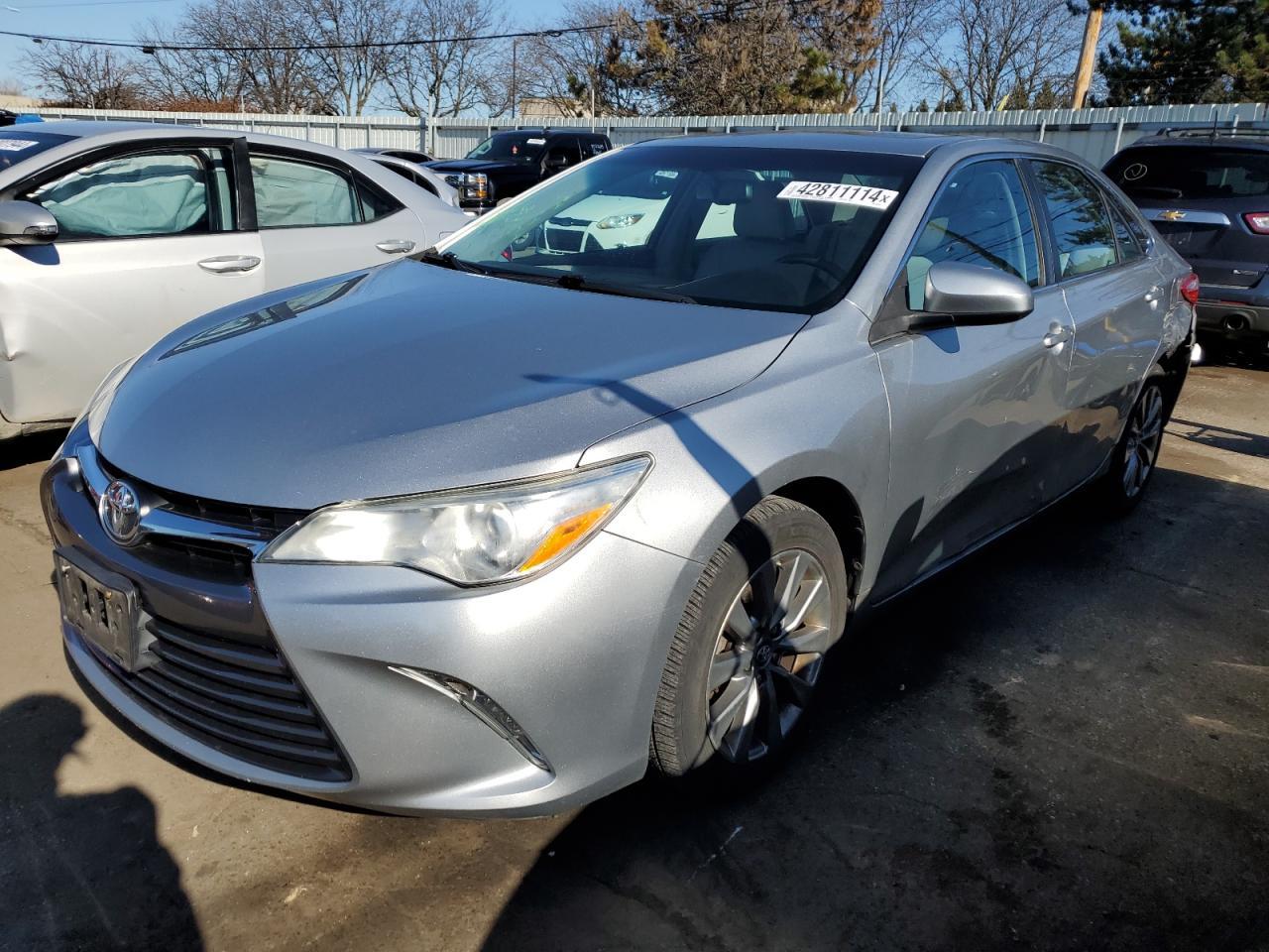 2016 TOYOTA CAMRY LE