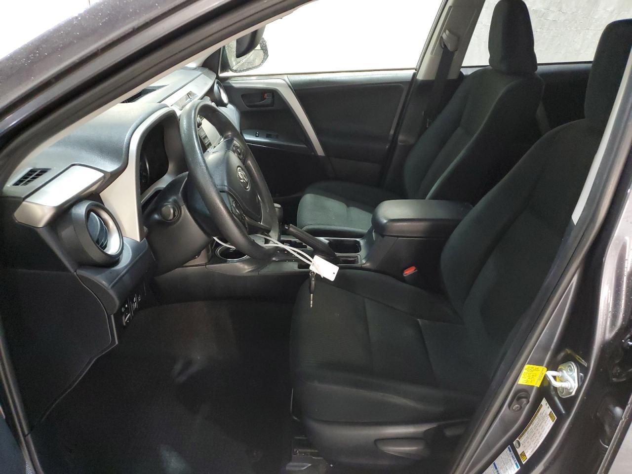 2017 TOYOTA RAV4 LE - Фото 7