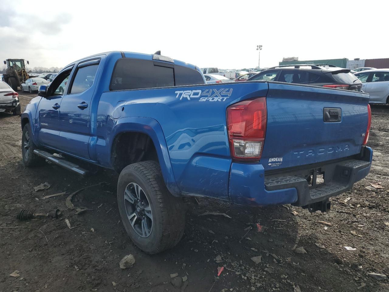 2017 TOYOTA TACOMA DOU - Фото 2