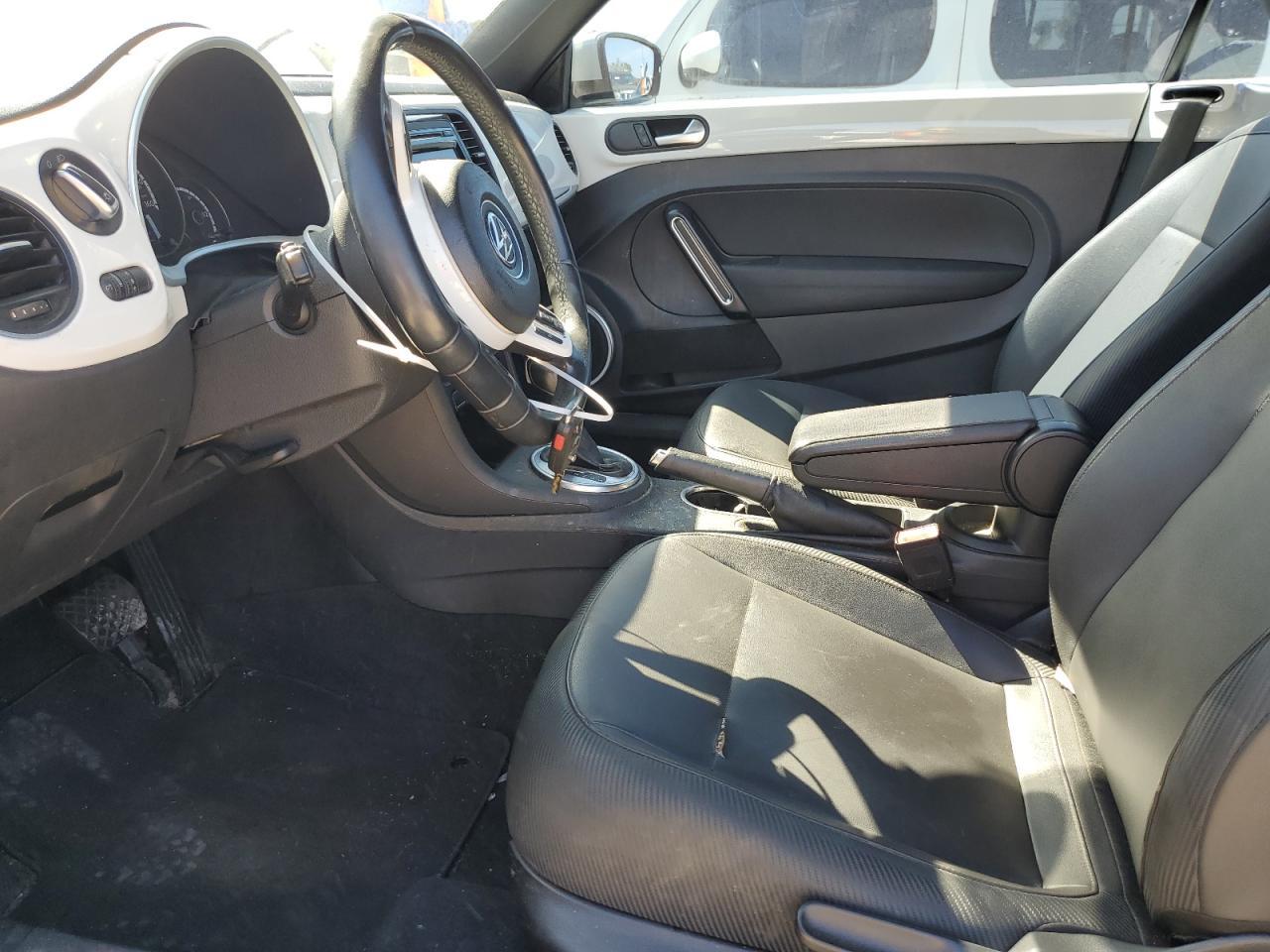 2015 VOLKSWAGEN BEETLE 1.8 - Фото 7