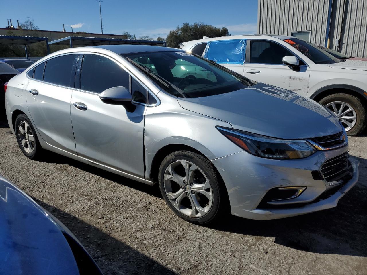 2017 CHEVROLET CRUZE PREM - Фото 4