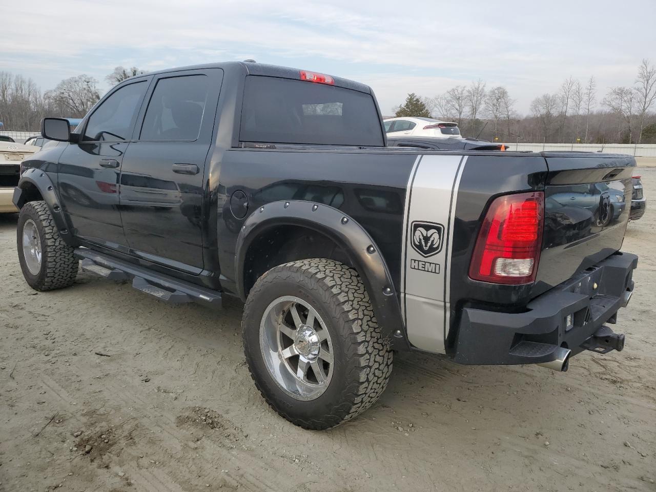 2015 RAM 1500 ST - Image 2