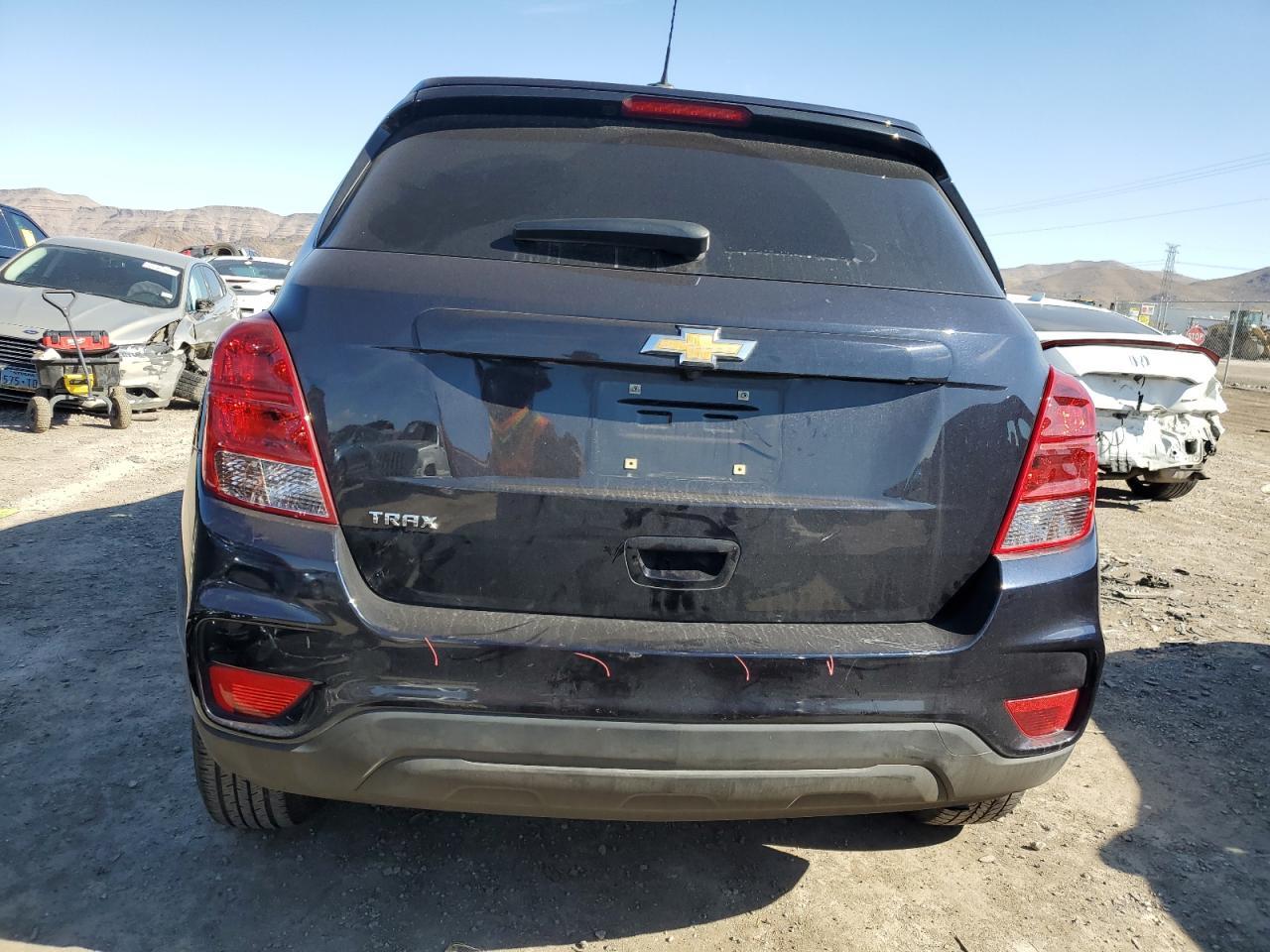 2021 CHEVROLET TRAX LS - Image 6