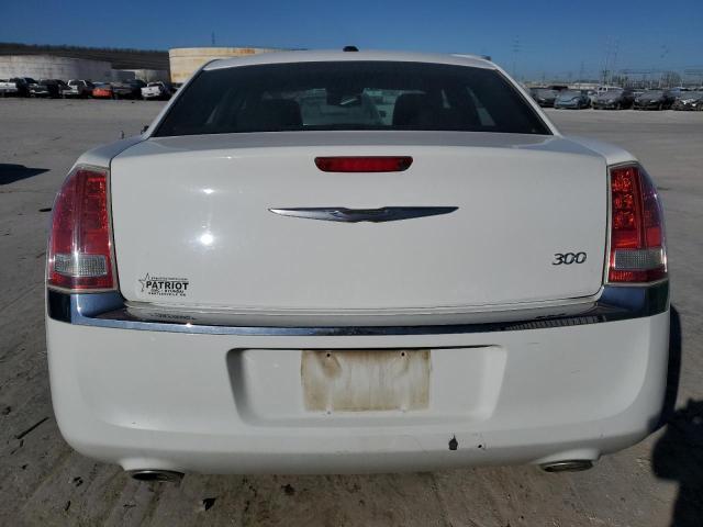 2014 Chrysler 300 - Image 6