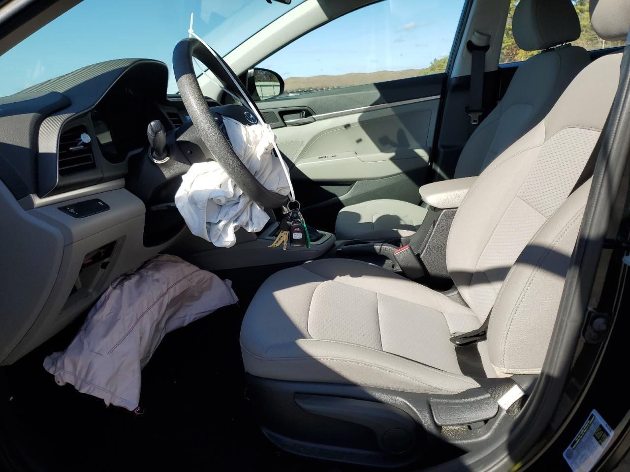 2019 HYUNDAI ELANTRA SE - Фото 7