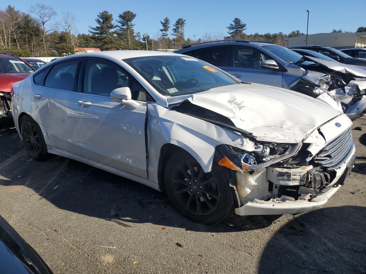 2017 FORD FUSION SE - Image 4