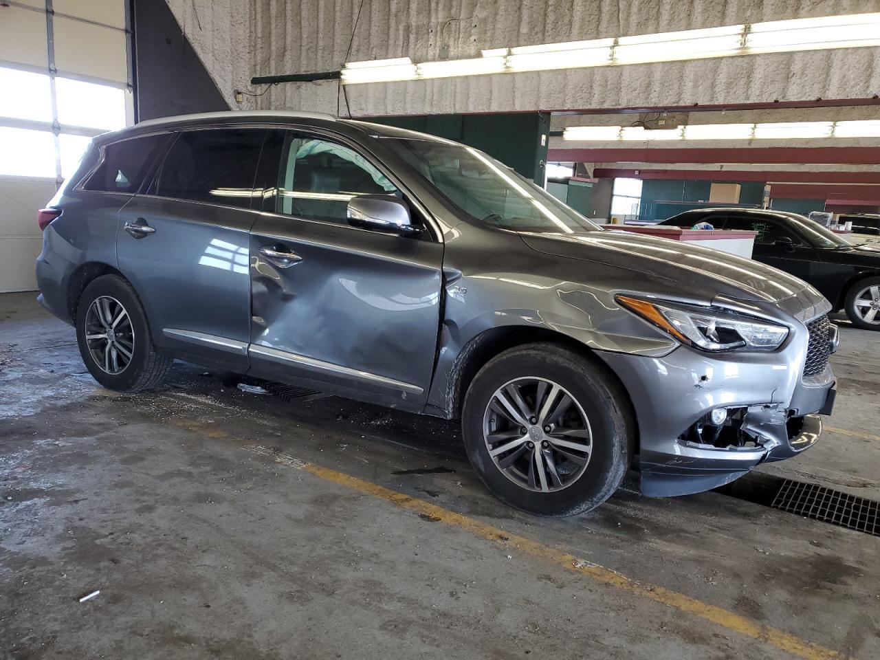 2017 INFINITI QX60 - Image 4