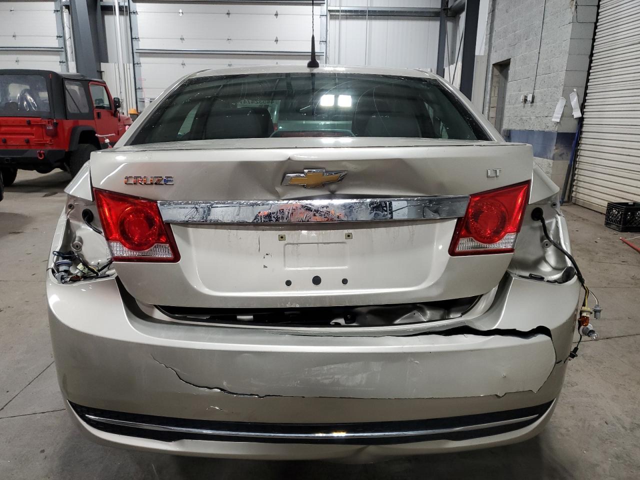 2014 CHEVROLET CRUZE LT - Image 6