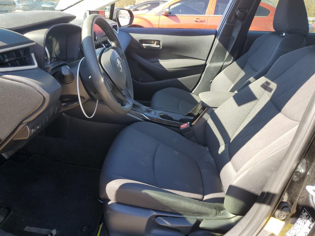 2020 TOYOTA COROLLA LE - Фото 7