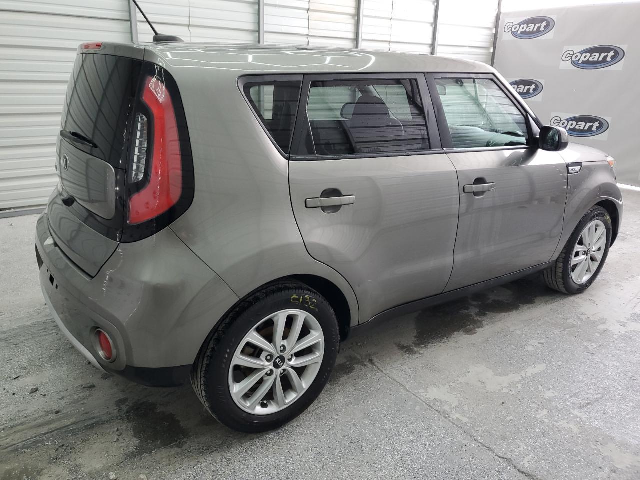 2017 KIA SOUL + - Фото 3