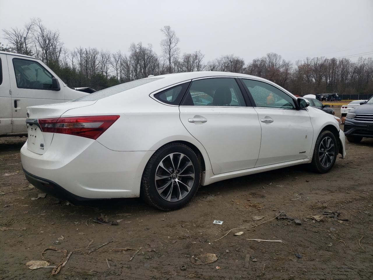2016 TOYOTA AVALON HYB - Image 3