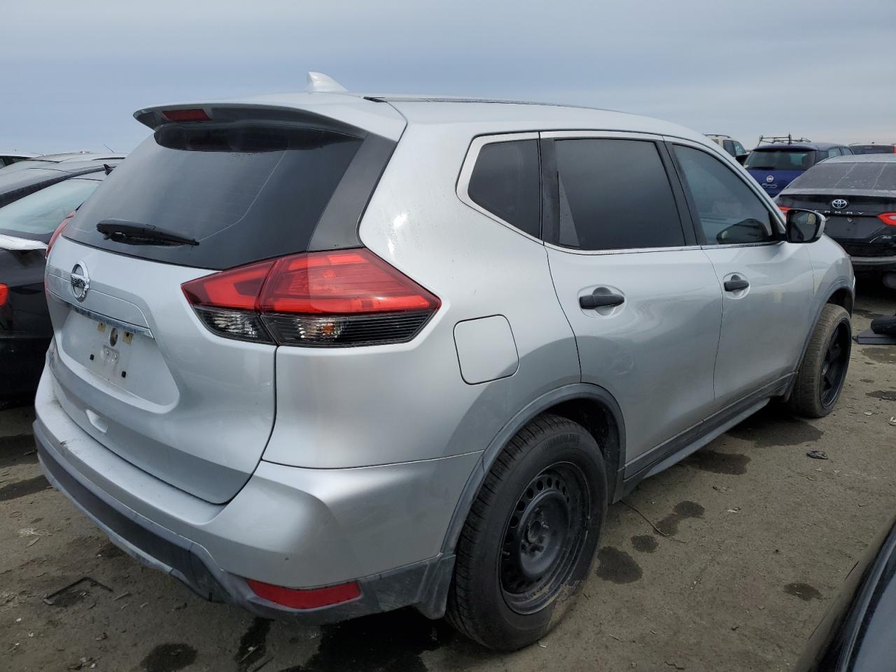 2017 NISSAN ROGUE S - Image 3