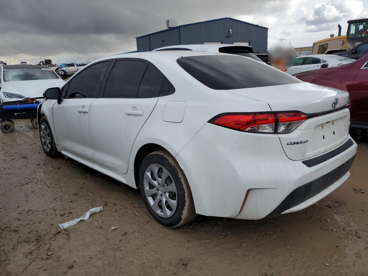2021 TOYOTA COROLLA LE - Фото 2