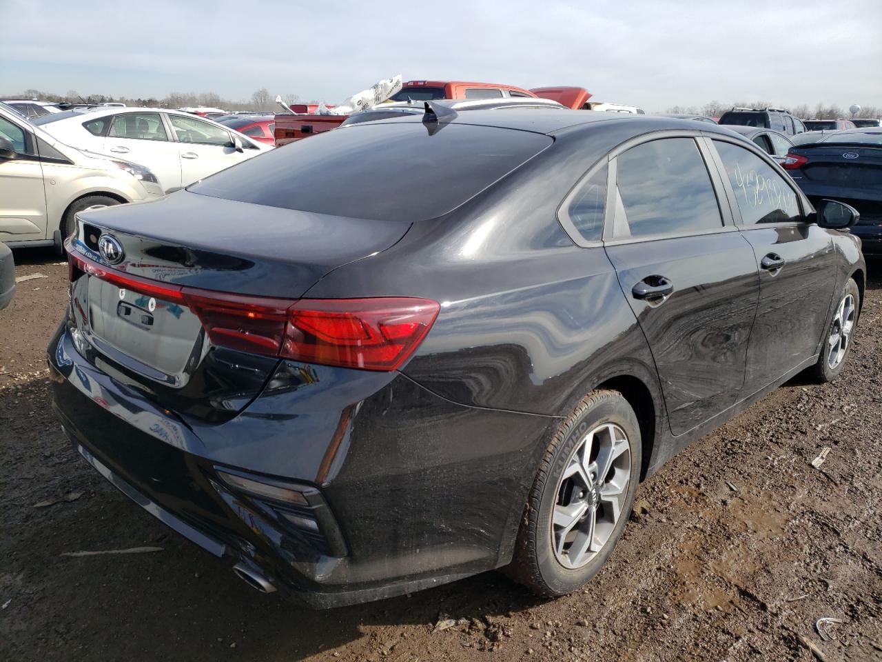 2021 KIA FORTE FE - Фото 3