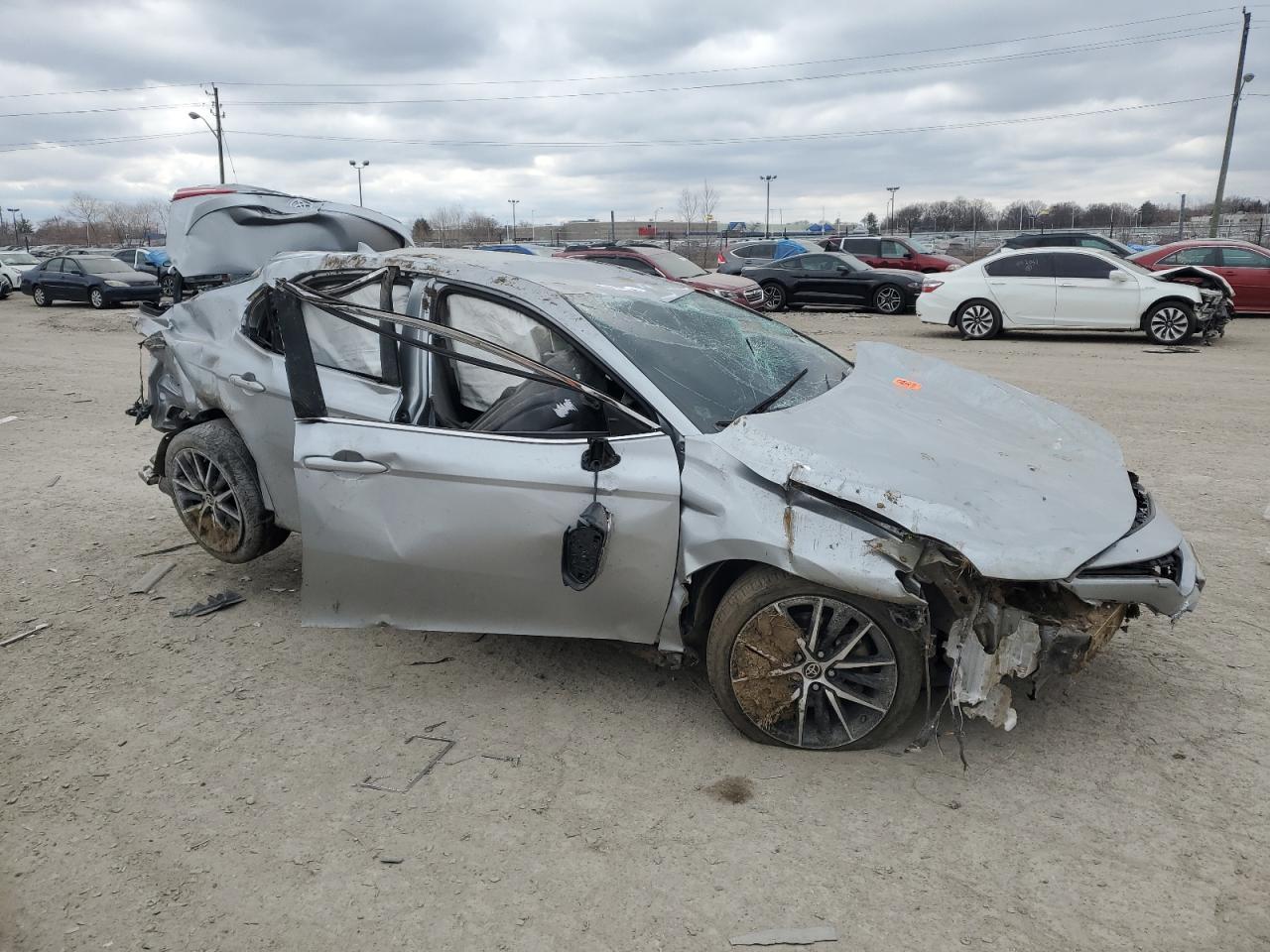 2021 TOYOTA CAMRY SE - Фото 4