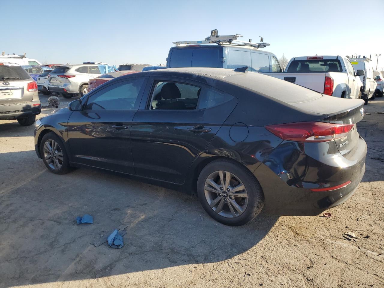 2018 HYUNDAI ELANTRA SE - Фото 2