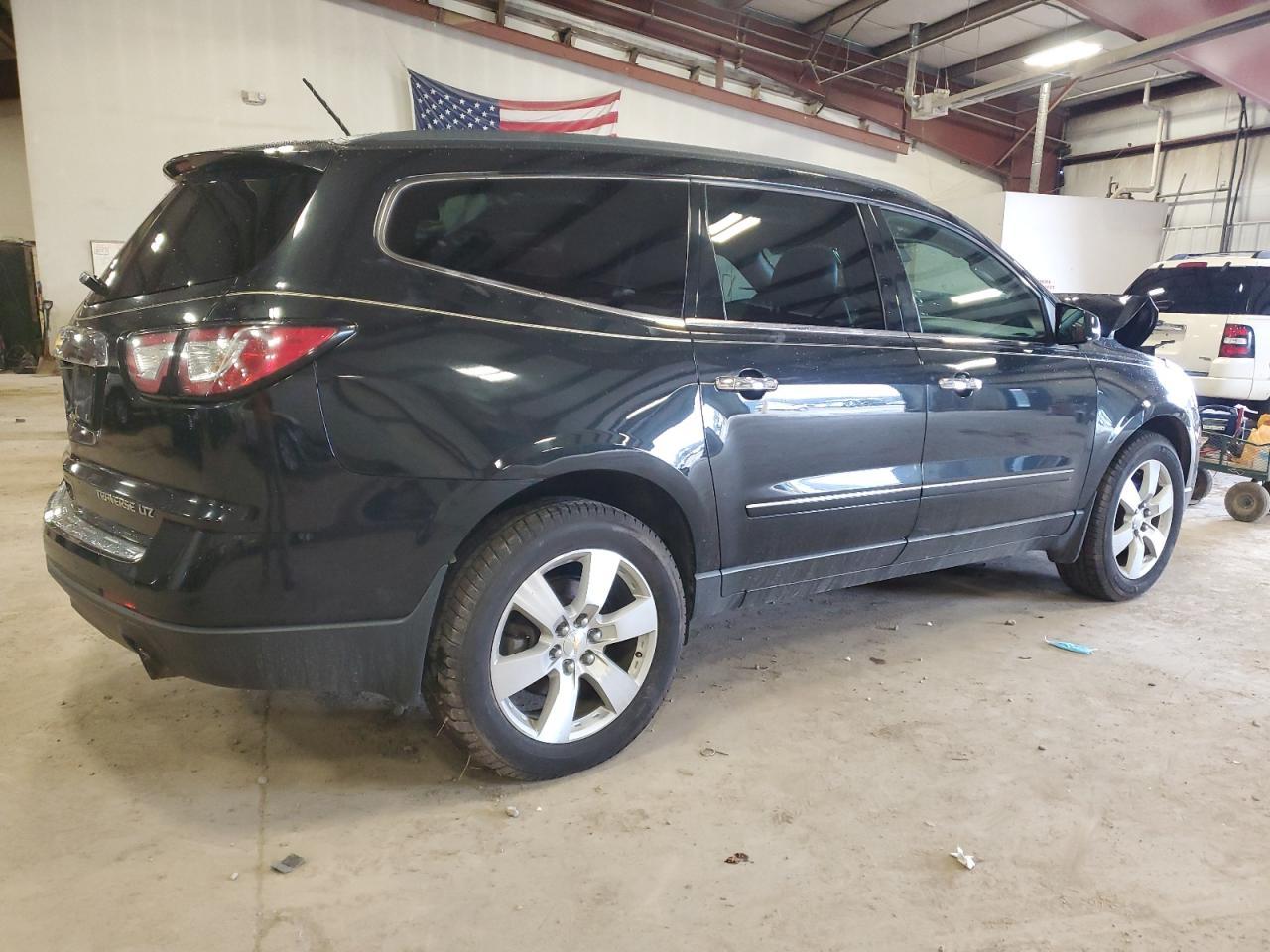 2014 CHEVROLET TRAVERSE L - Image 3
