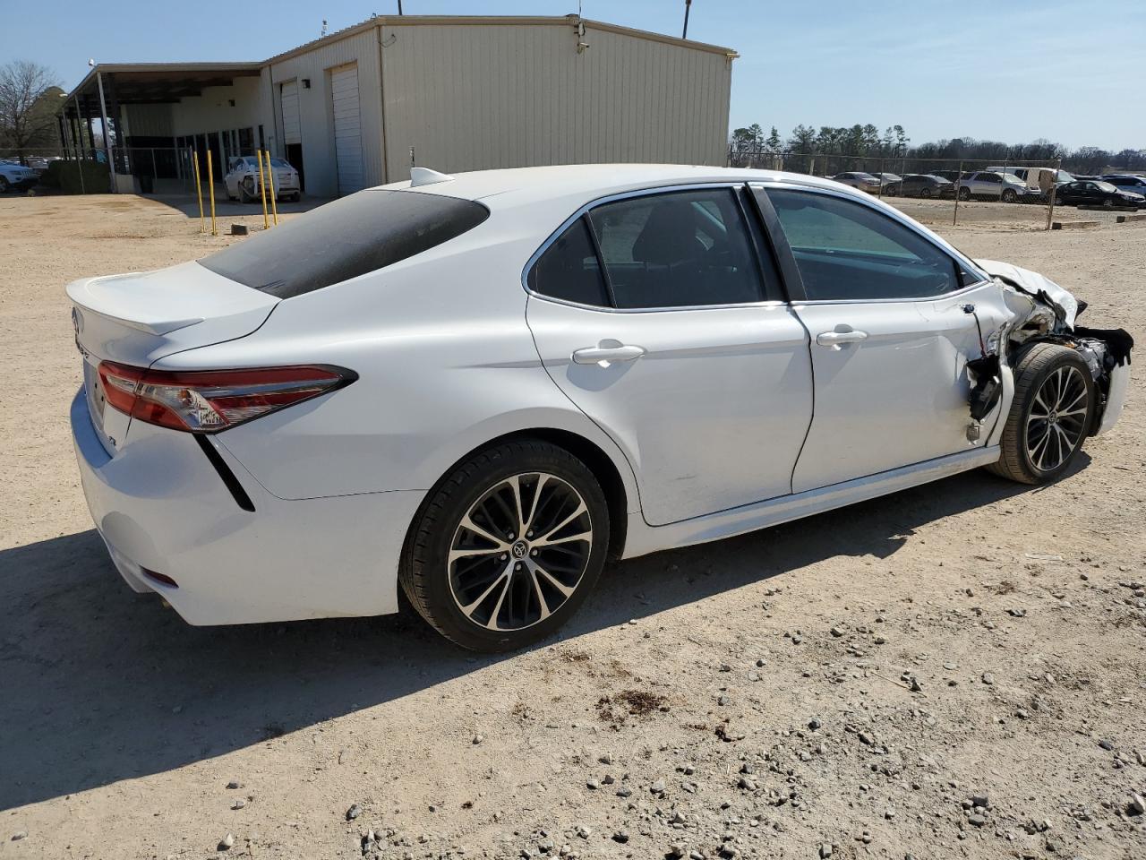 2019 TOYOTA CAMRY L - Image 3