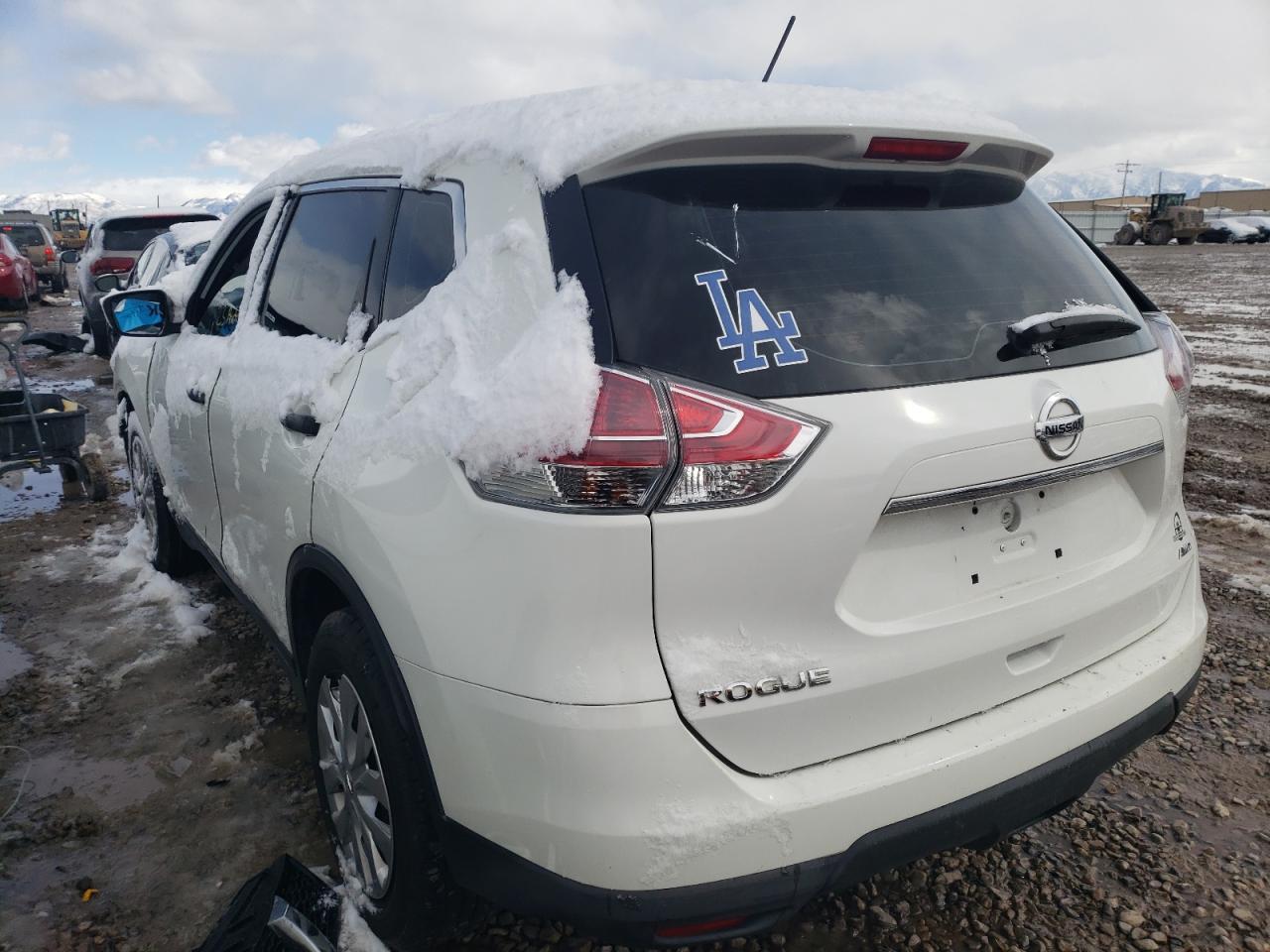 2016 NISSAN ROGUE S - Image 2