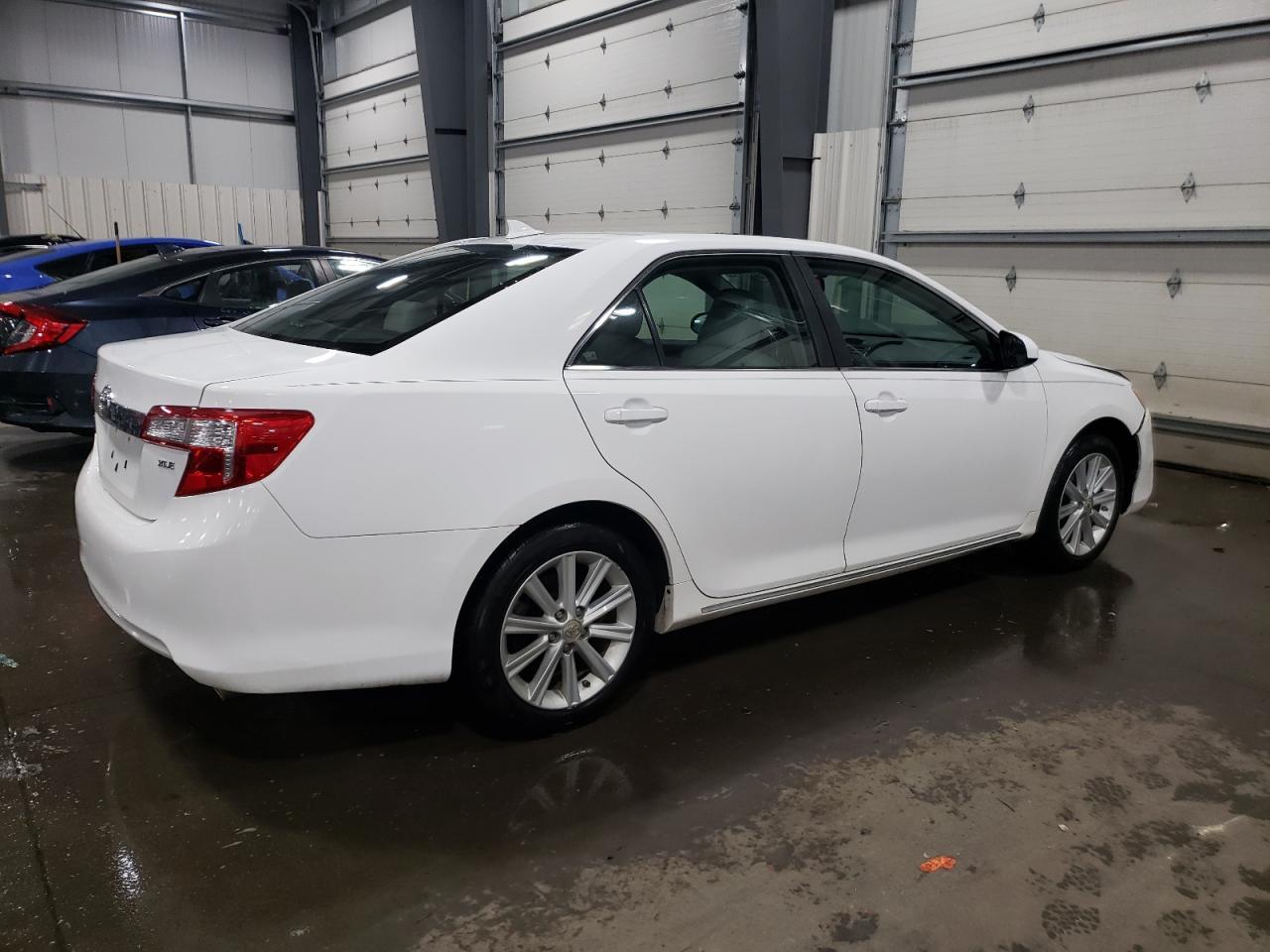 2012 TOYOTA CAMRY SE - Image 3
