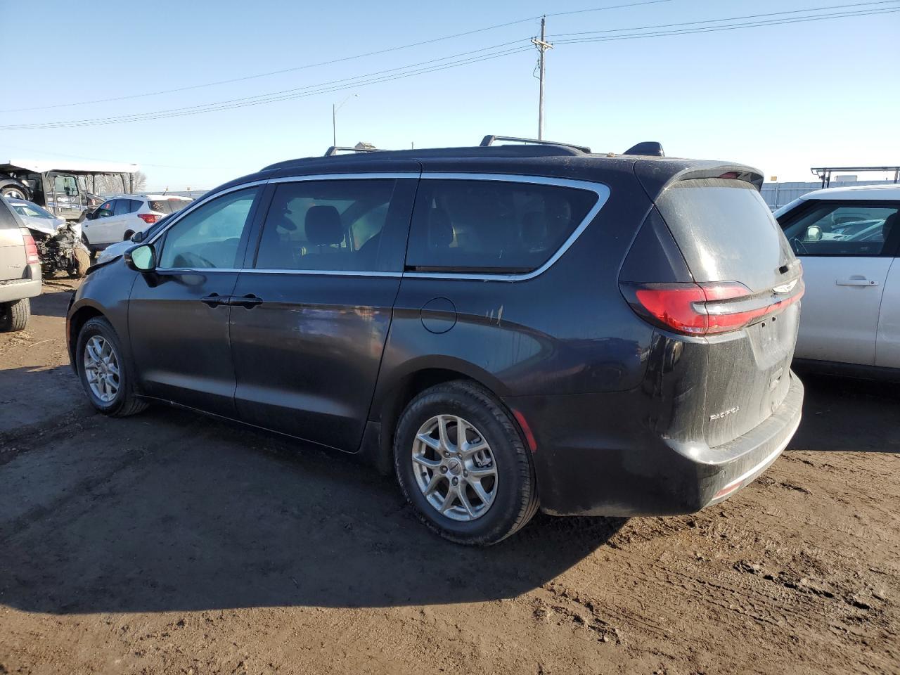2022 CHRYSLER PACIFICA T - Image 2