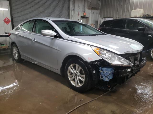 2013 Hyundai Sonata Gls - Image 4