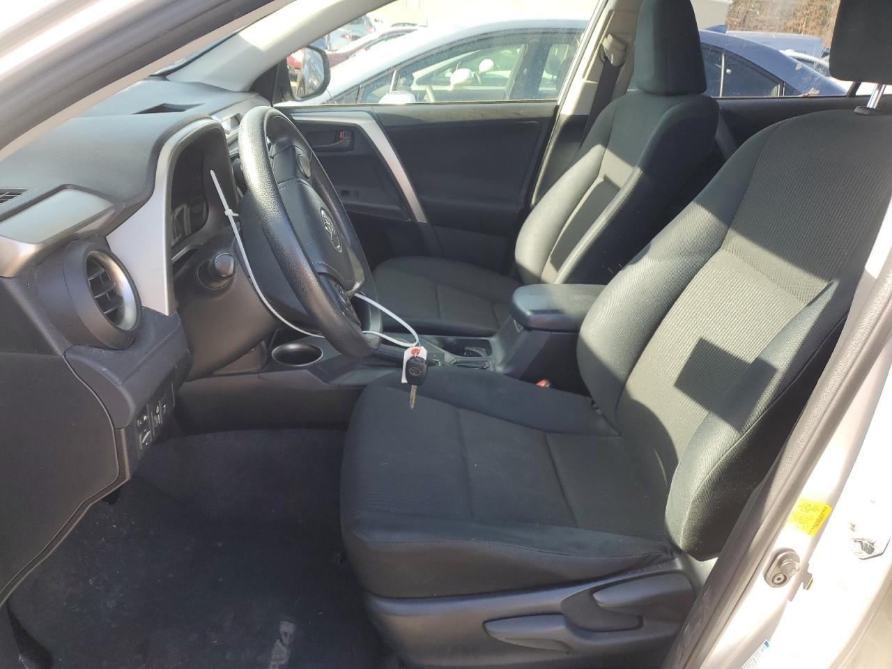 2014 TOYOTA RAV4 LE - Фото 7