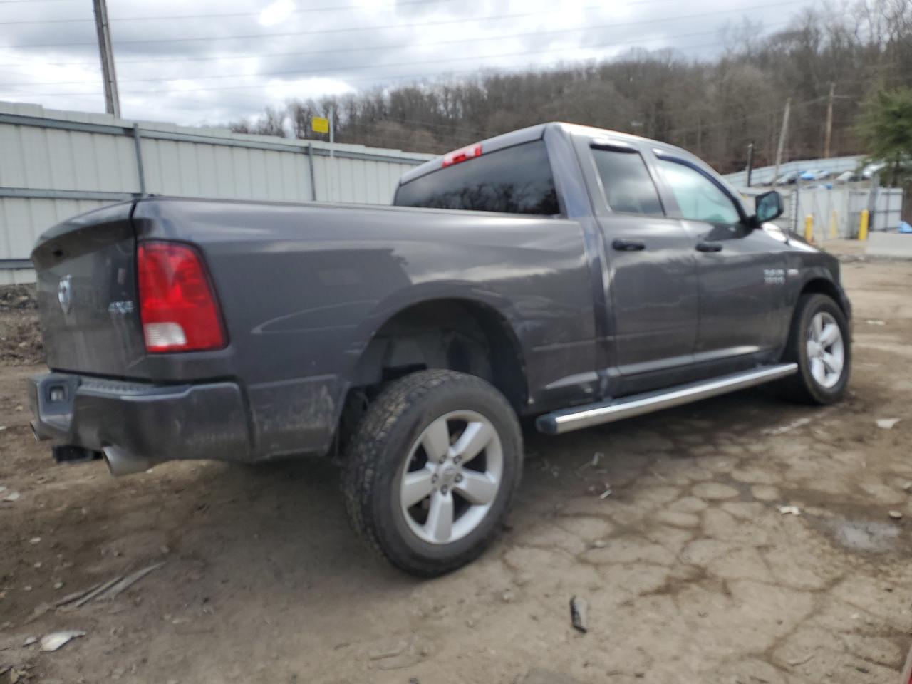 2015 RAM 1500 ST - Image 3