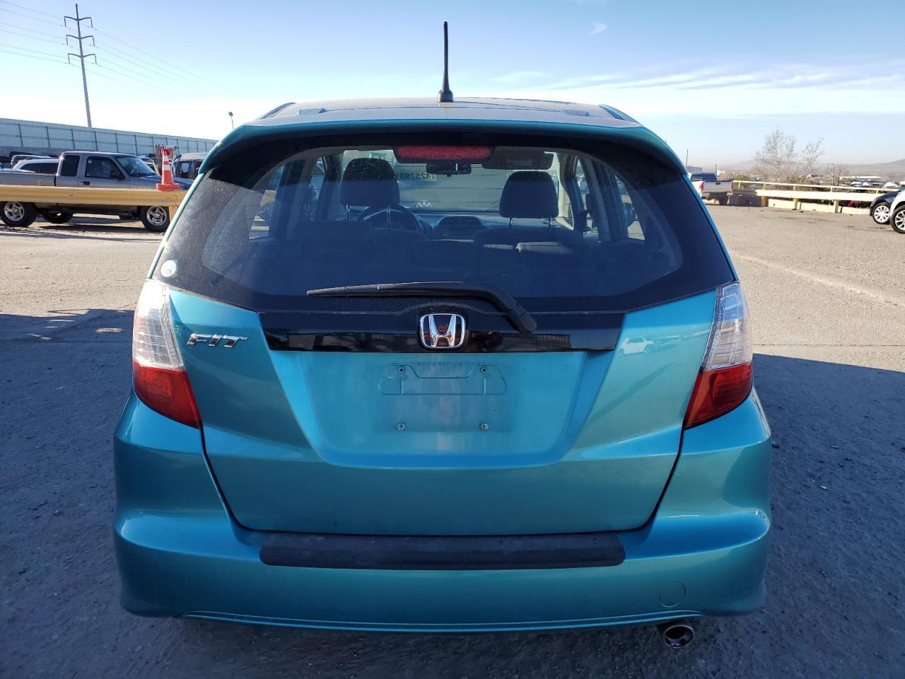 2013 HONDA FIT SPORT - Фото 6