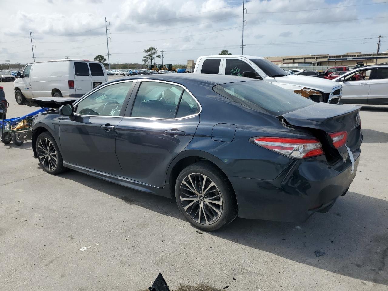 2018 TOYOTA CAMRY L - Image 2