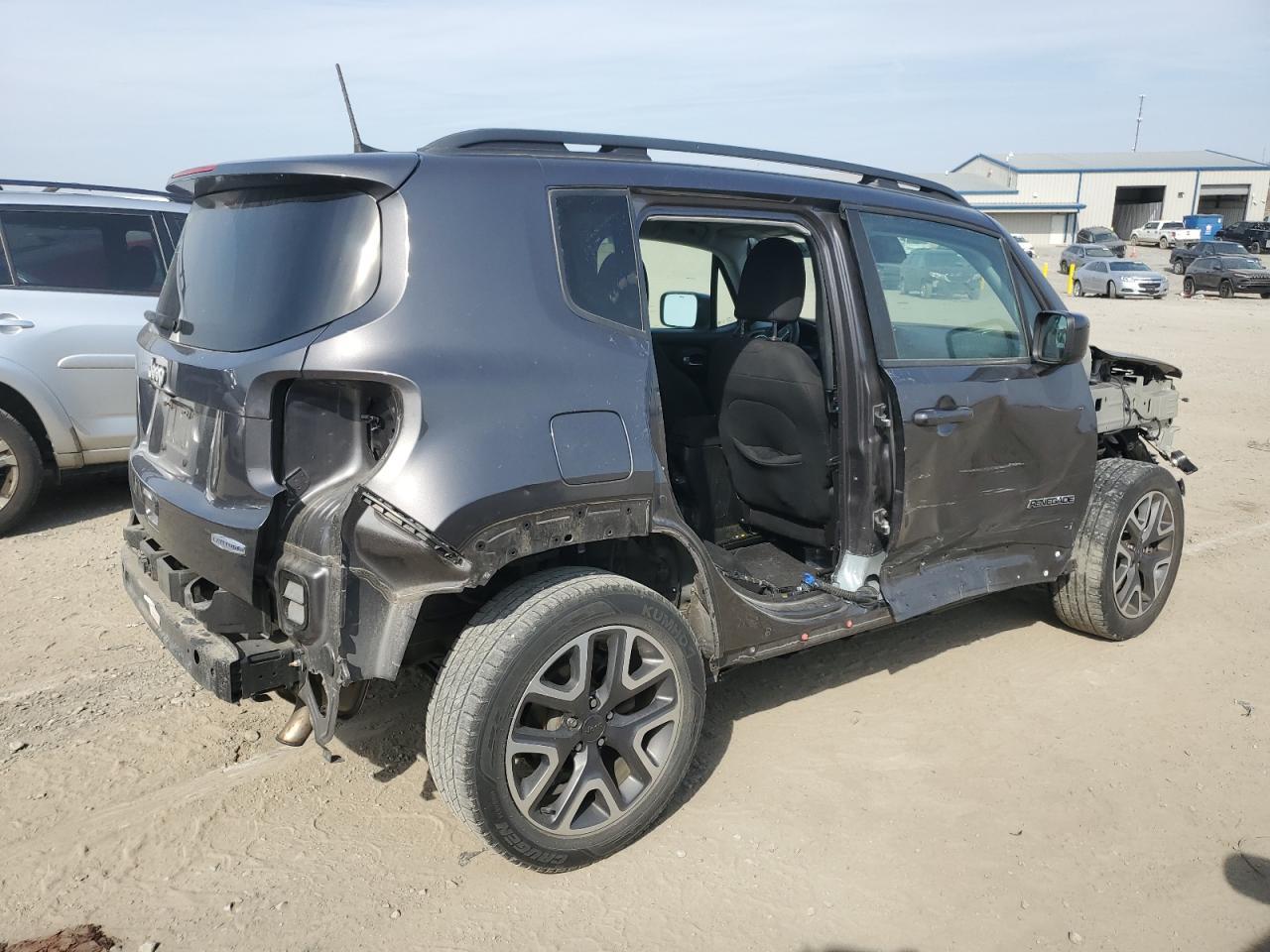 2018 JEEP RENEGADE L - Image 3