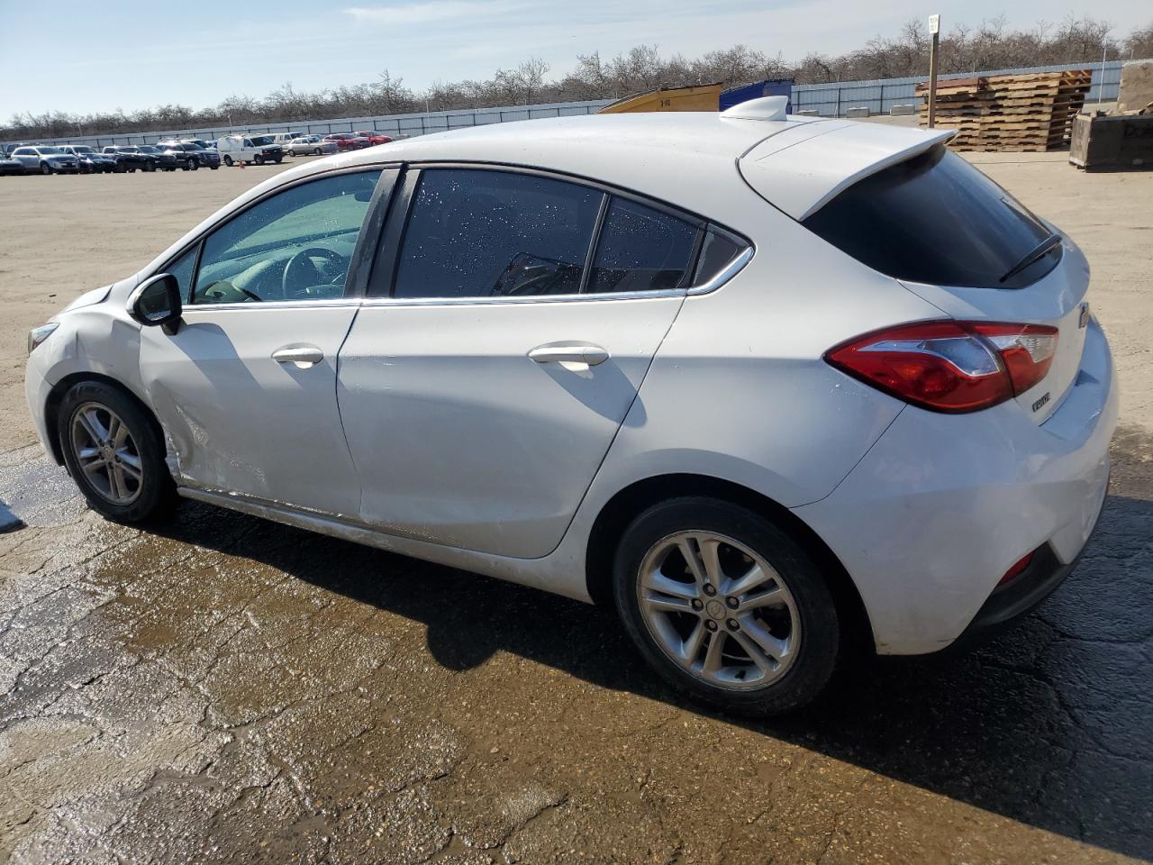 2017 CHEVROLET CRUZE LT - Фото 2