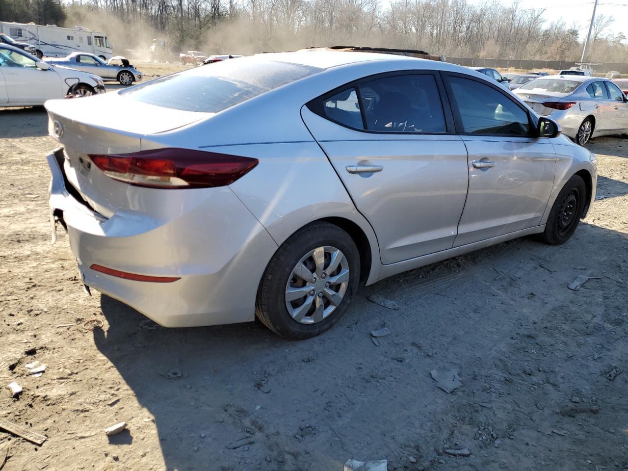 2018 HYUNDAI ELANTRA SE - Image 3