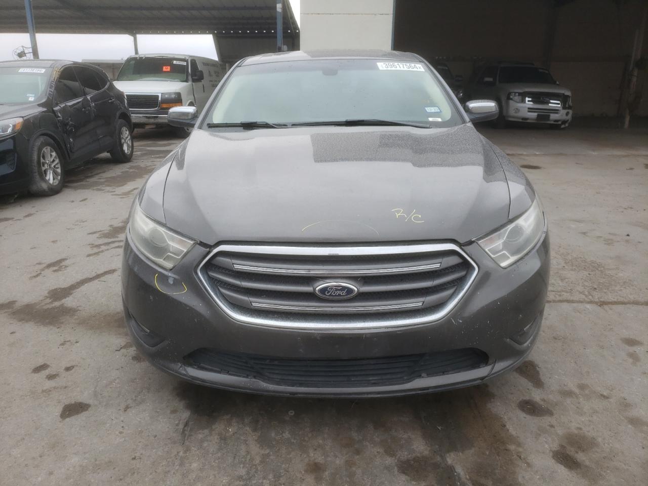 2013 FORD TAURUS LIM - Image 5