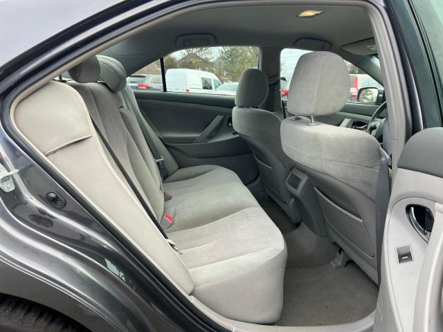 2011 Toyota Camry Base - Фото 6
