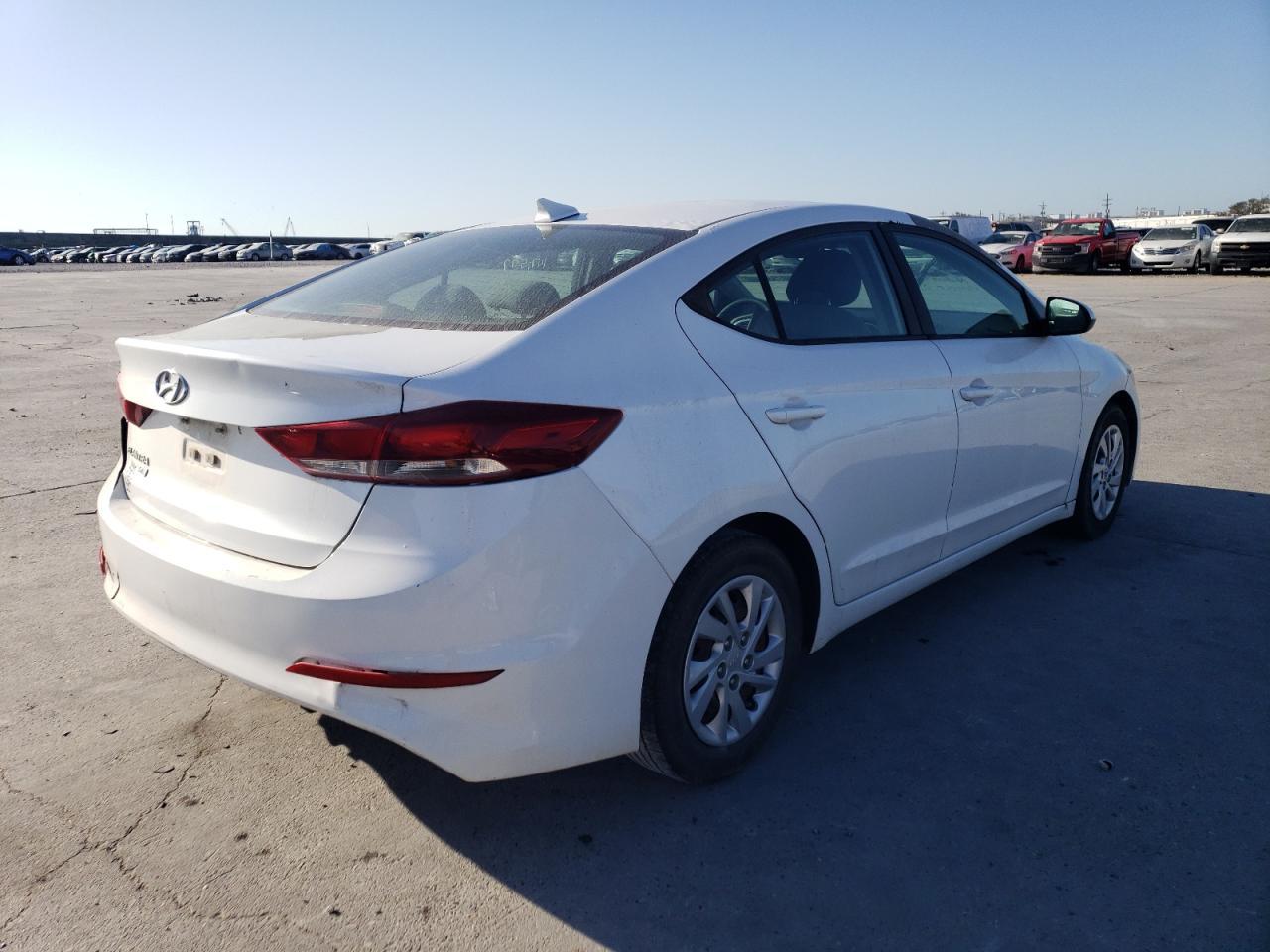 2017 HYUNDAI ELANTRA SE - Фото 3