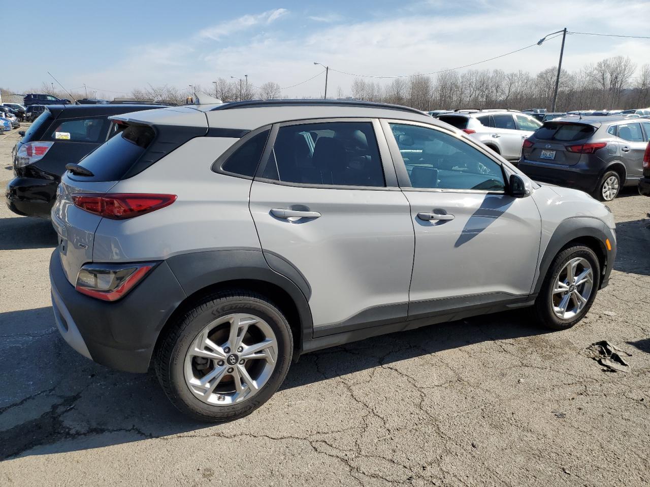 2022 HYUNDAI KONA SEL - Фото 3