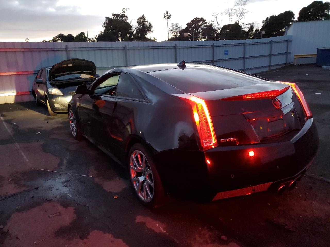 2011 CADILLAC CTS-V - Image 2