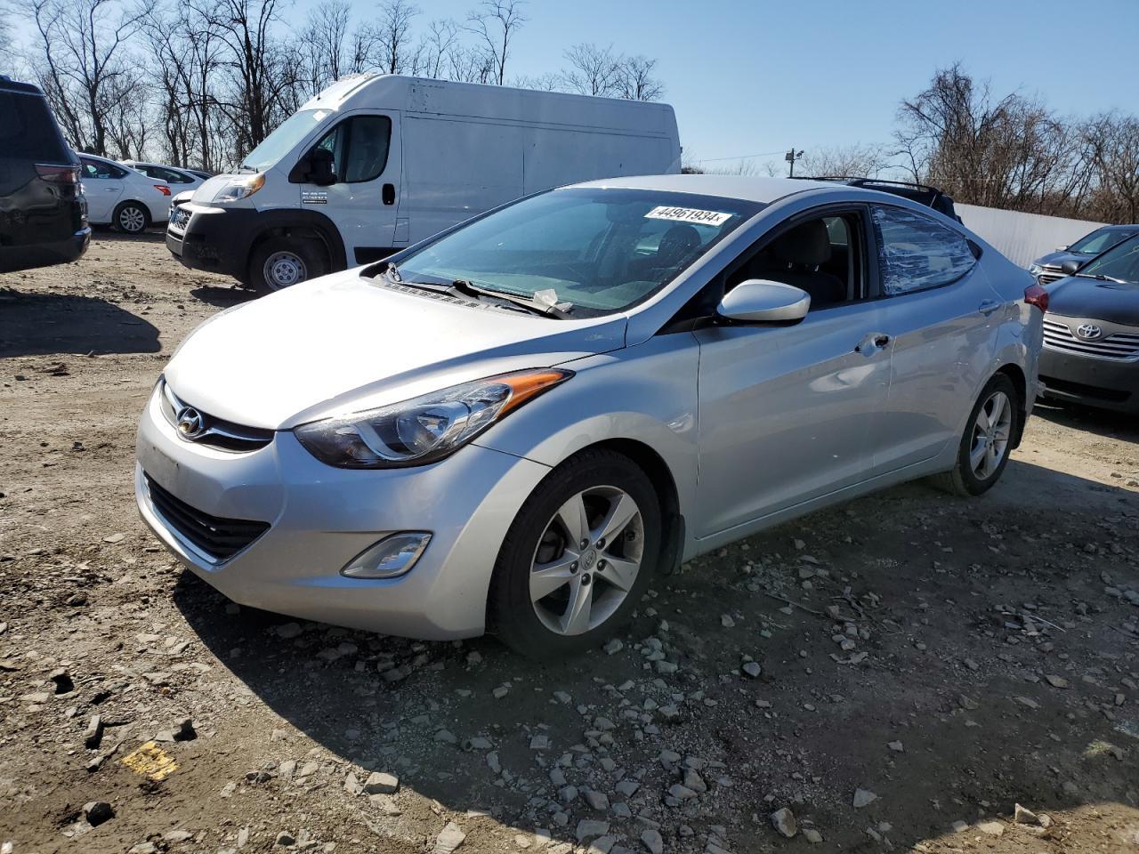 2013 HYUNDAI ELANTRA GL