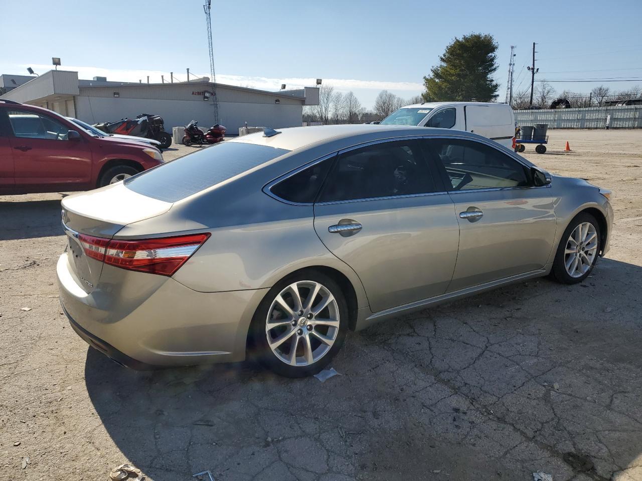 2014 TOYOTA AVALON BAS - Image 3