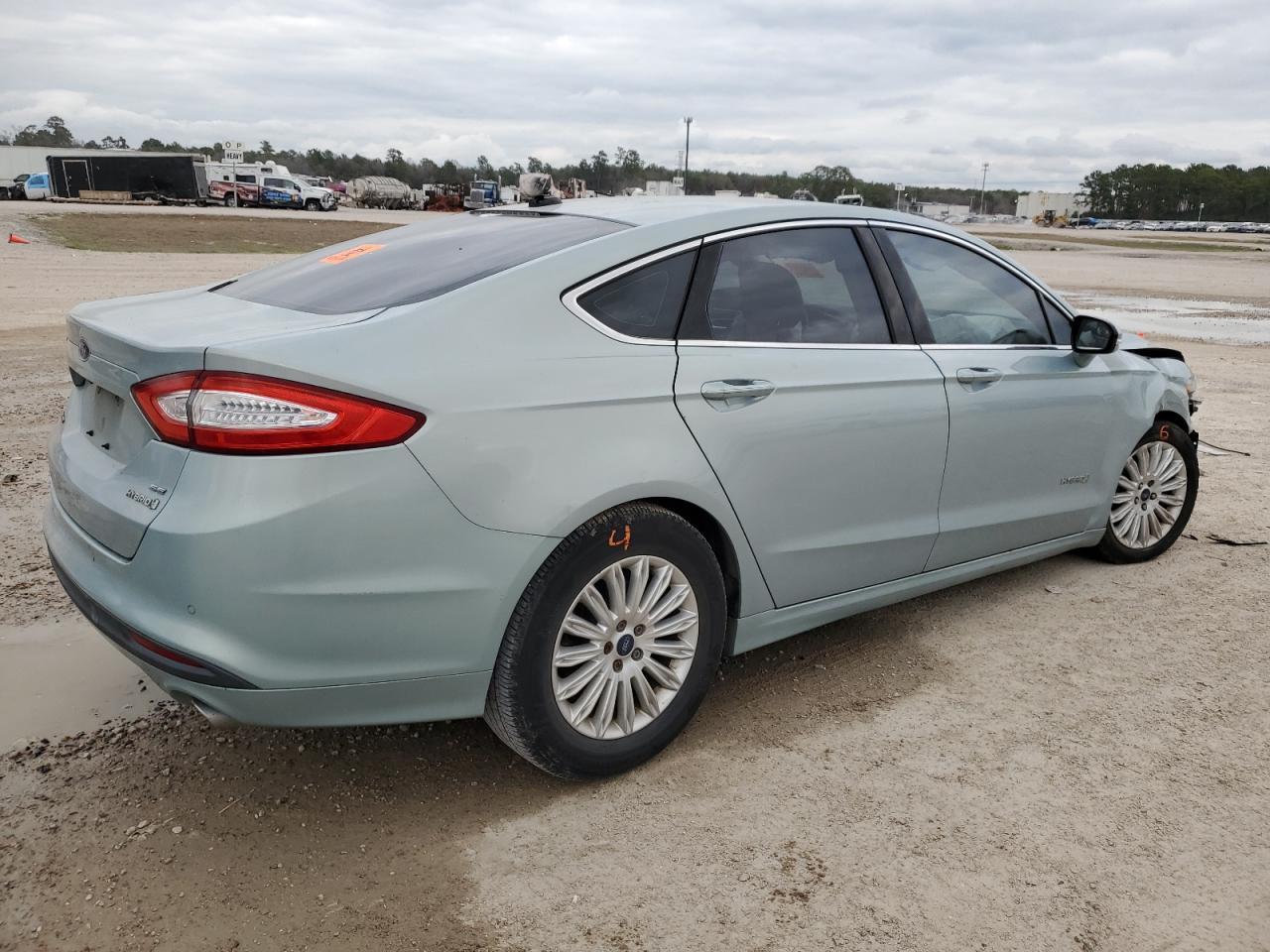 2013 FORD FUSION SE - Фото 3