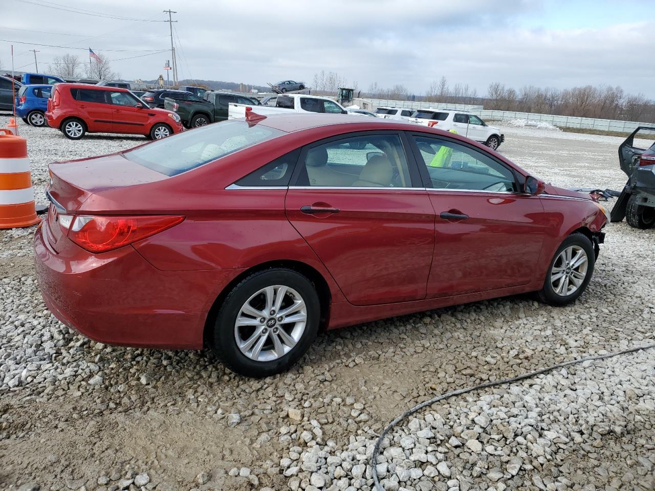 2013 HYUNDAI SONATA GLS - Фото 3