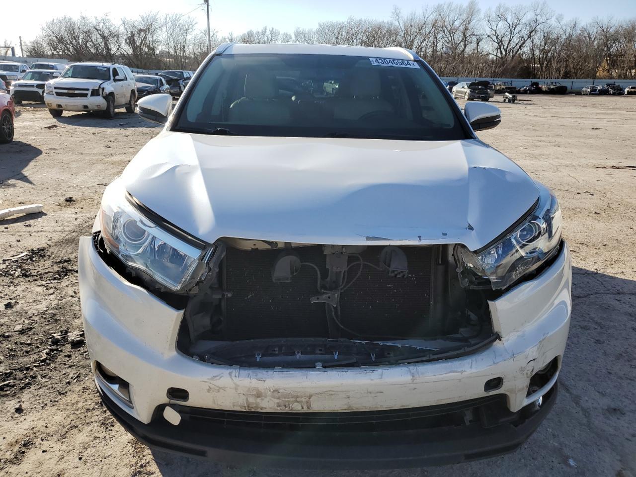 2015 TOYOTA HIGHLANDER - Фото 5