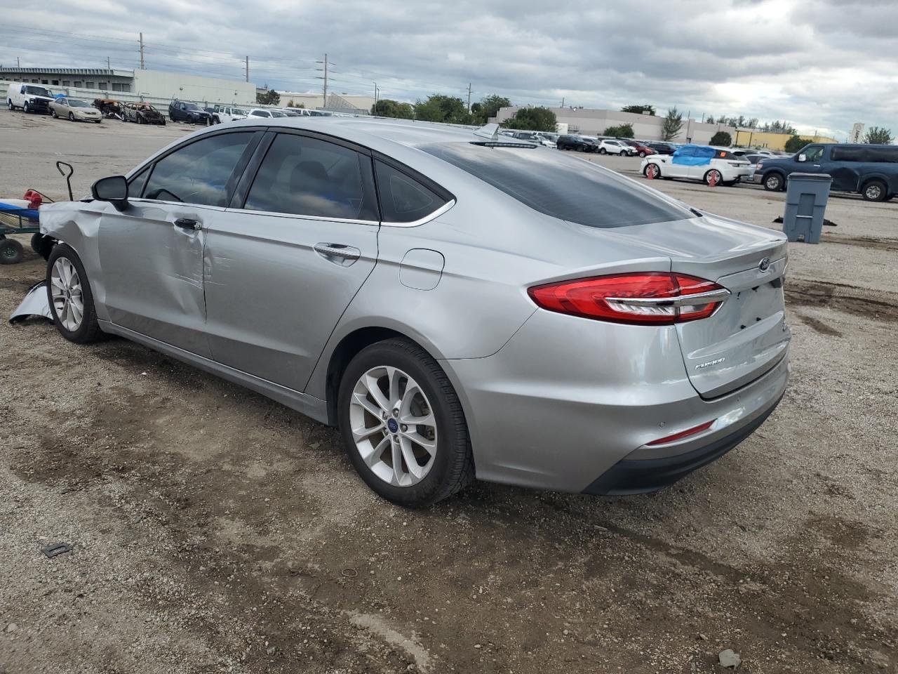 2020 FORD FUSION SE - Фото 2