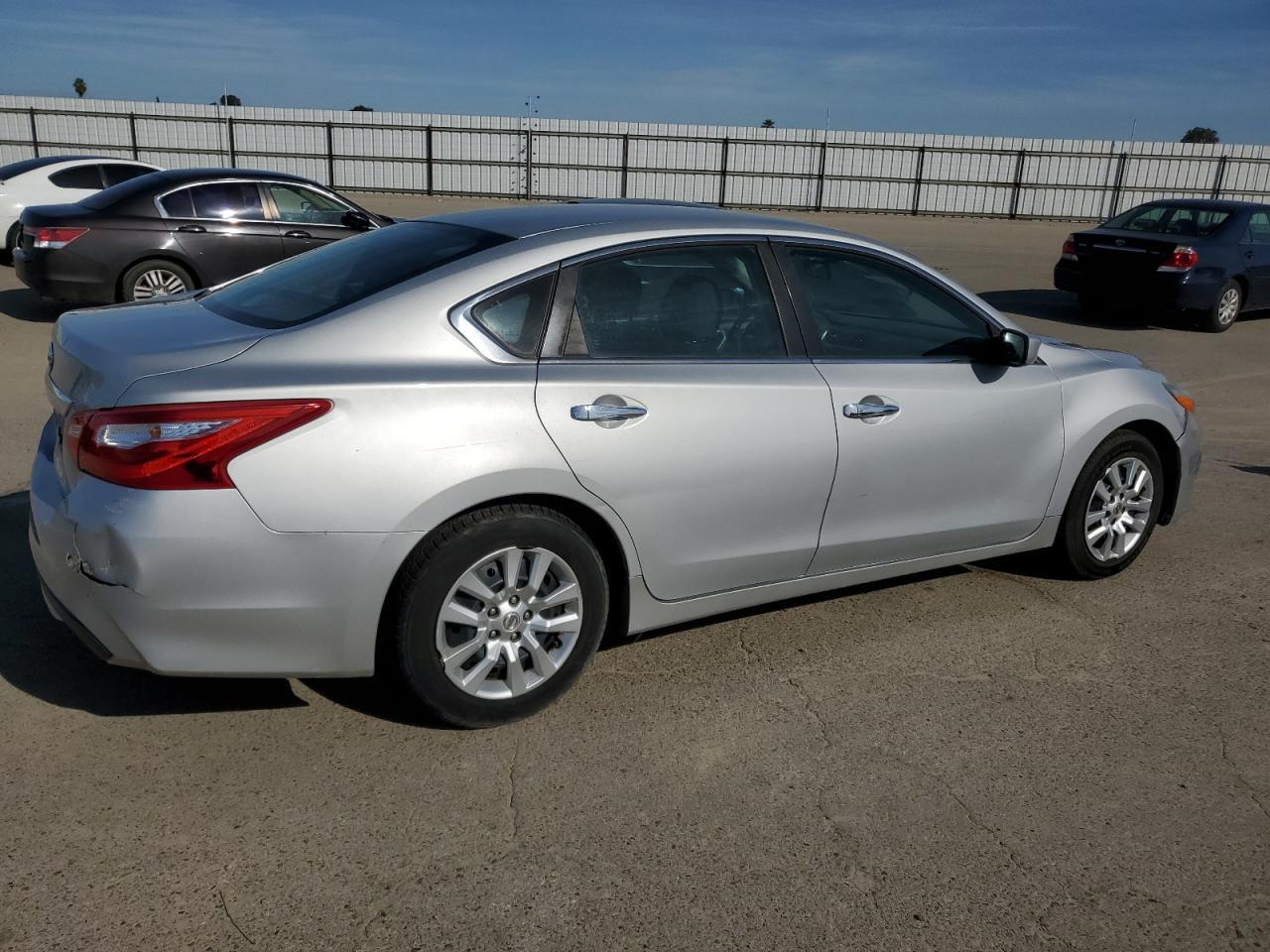 2016 NISSAN ALTIMA 2.5 - Фото 3