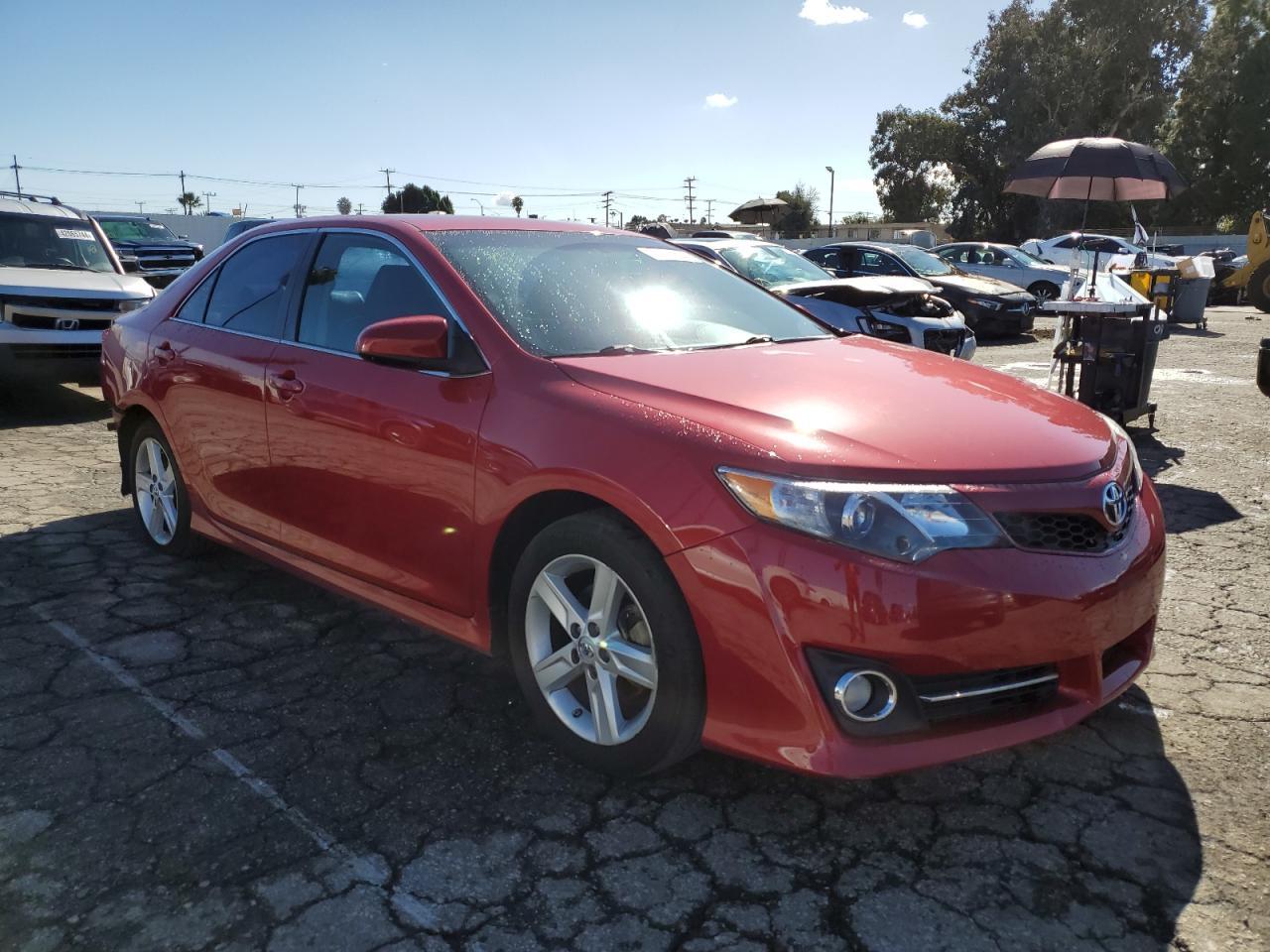 2014 TOYOTA CAMRY L - Image 4