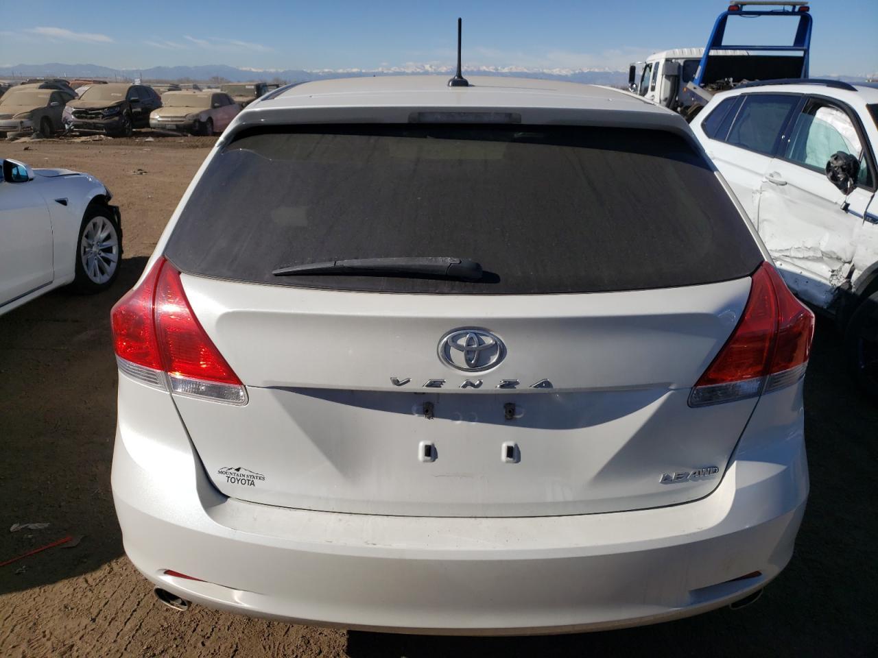2012 TOYOTA VENZA LE - Фото 6