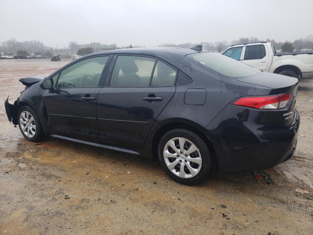 2021 TOYOTA COROLLA LE - Image 2